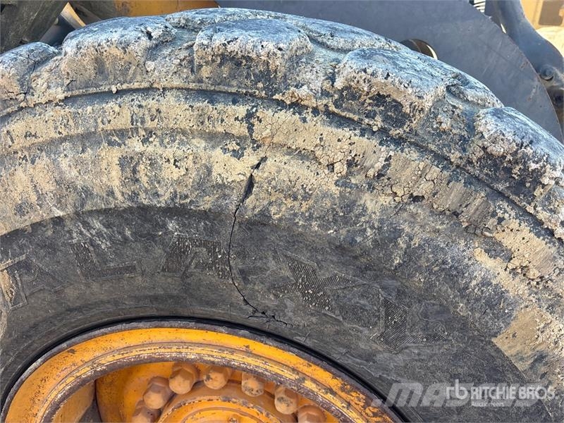 Volvo L90G Wheel Loader 휠로우더