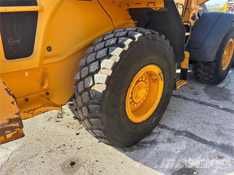 Volvo L90G Wheel Loader 휠로우더