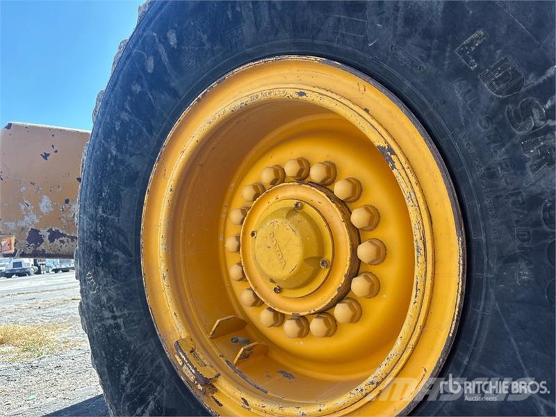Volvo L90G Wheel Loader 휠로우더