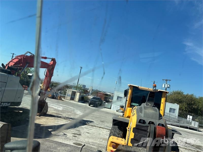 Volvo L90G Wheel Loader 휠로우더
