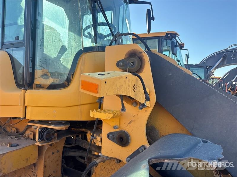 Volvo L90G Wheel Loader 휠로우더