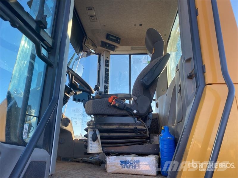 Volvo L90H Wheel Loader Wheel loaders