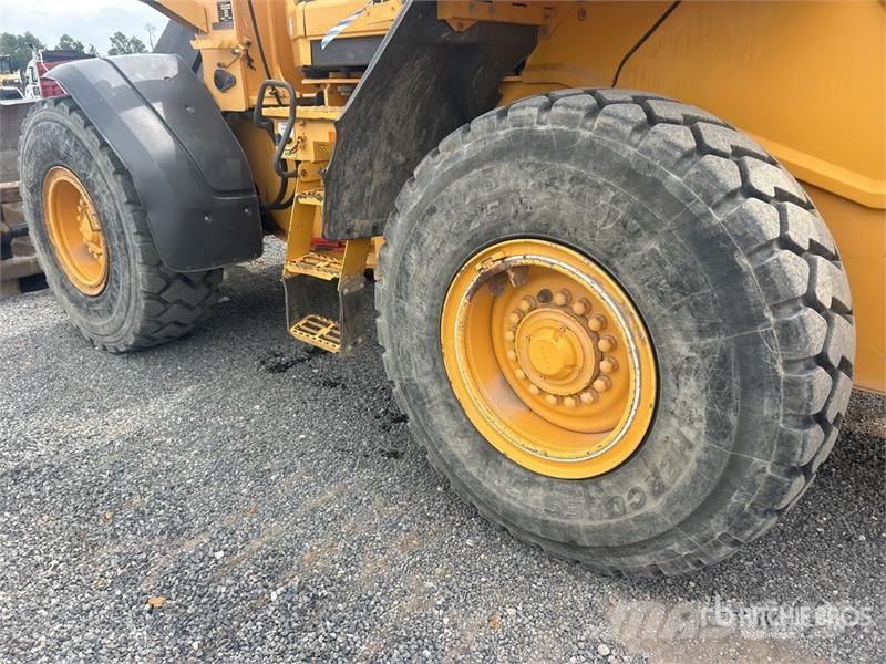 Volvo L90H Wheel Loader Wheel loaders