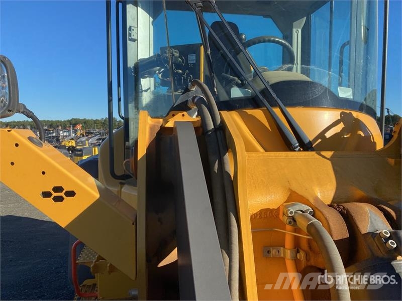Volvo L90H Wheel Loader Wheel loaders
