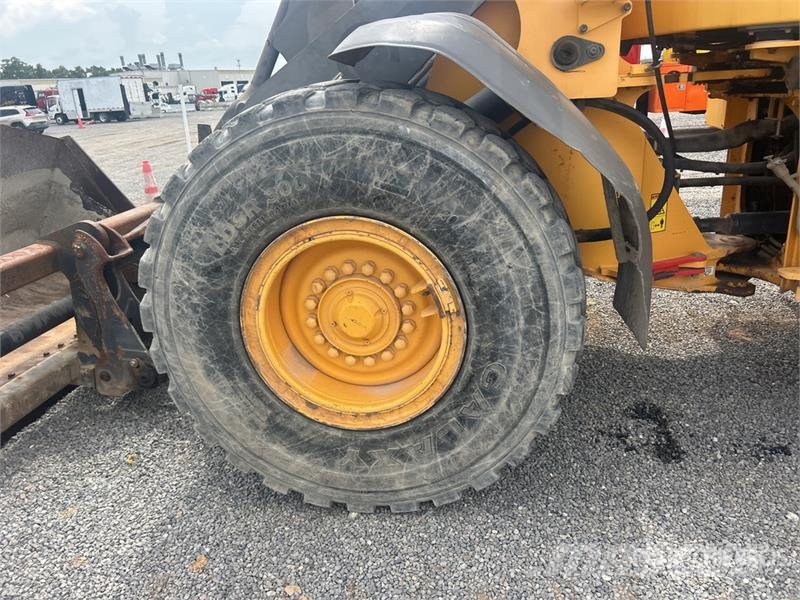 Volvo L90H Wheel Loader Wheel loaders