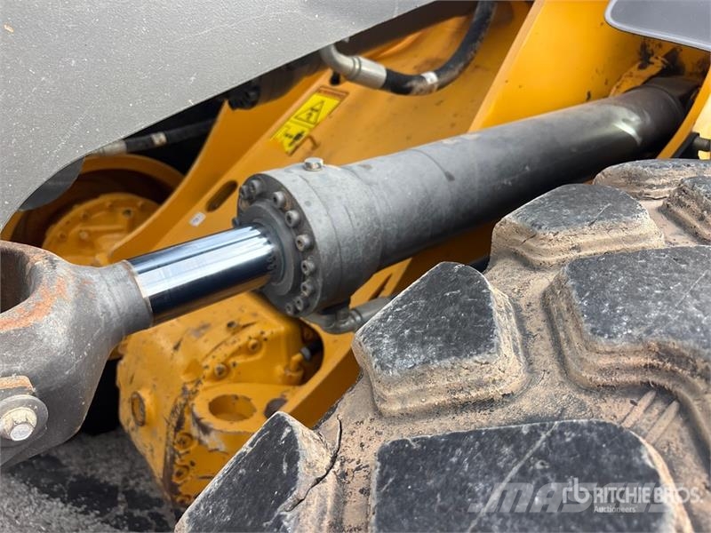 Volvo L90H Wheel Loader 휠로우더