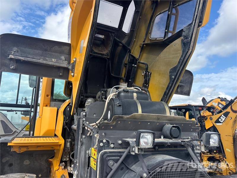Volvo L90H Wheel Loader 휠로우더