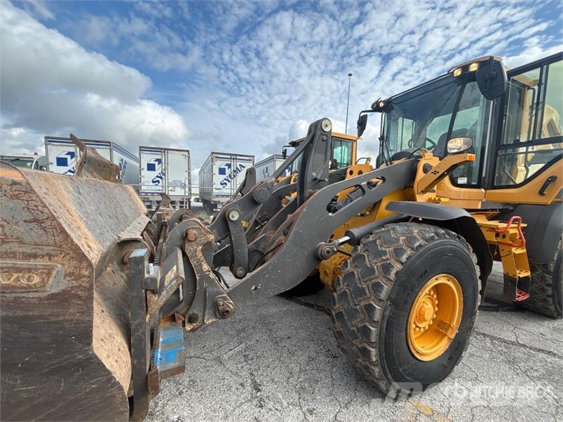 Volvo L90H Wheel Loader 휠로우더