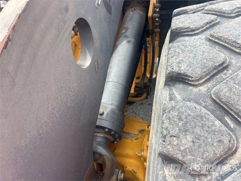 Volvo L90H Wheel Loader Wheel loaders