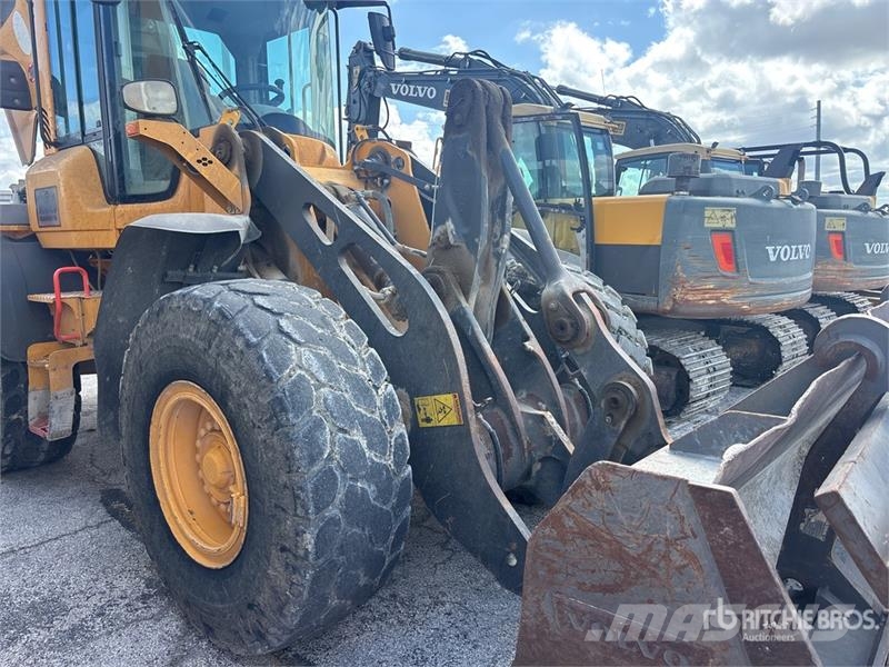Volvo L90H Wheel Loader 휠로우더