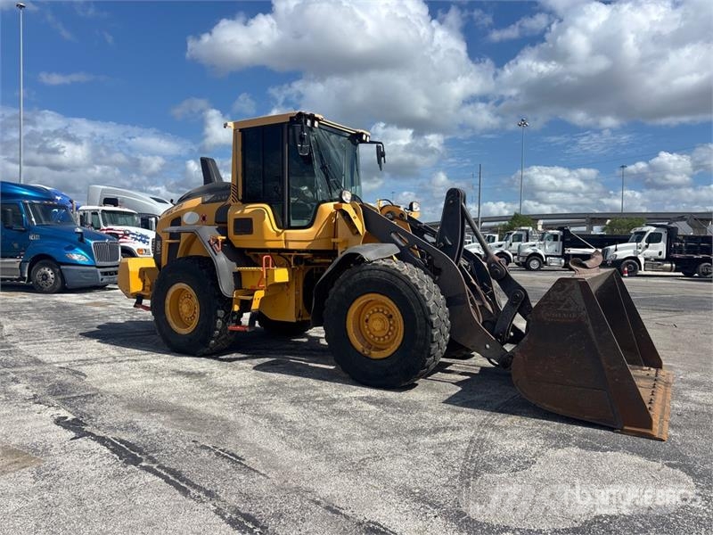 Volvo L90H Wheel Loader 휠로우더