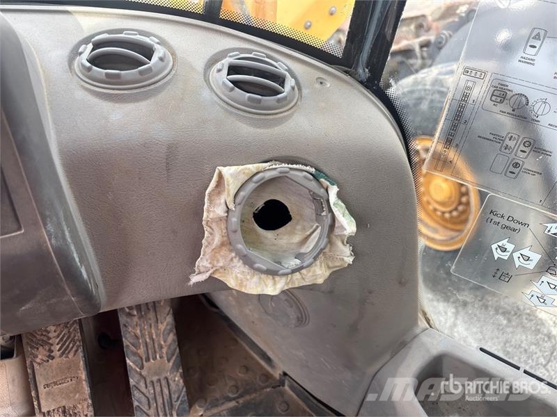 Volvo L90H Wheel Loader 휠로우더