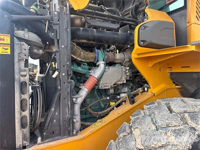 Volvo L90H Wheel Loader 휠로우더