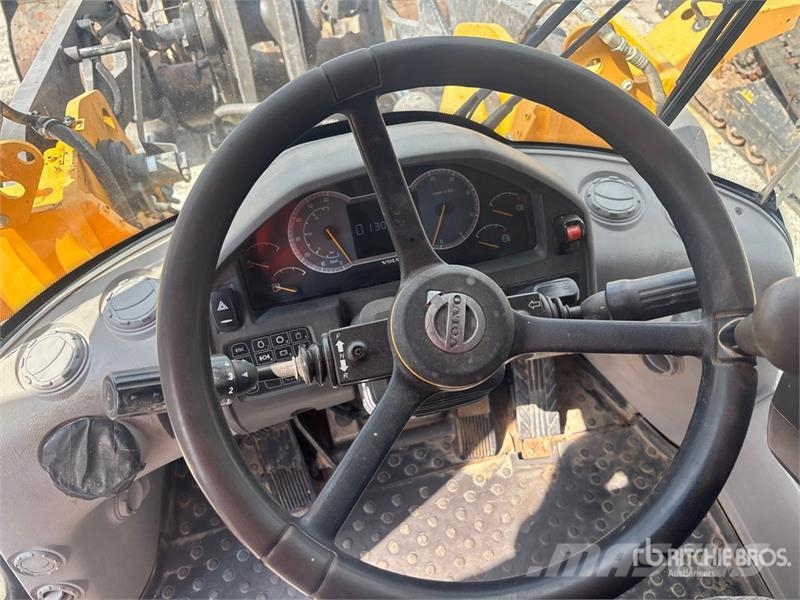 Volvo L90H Wheel Loader 휠로우더