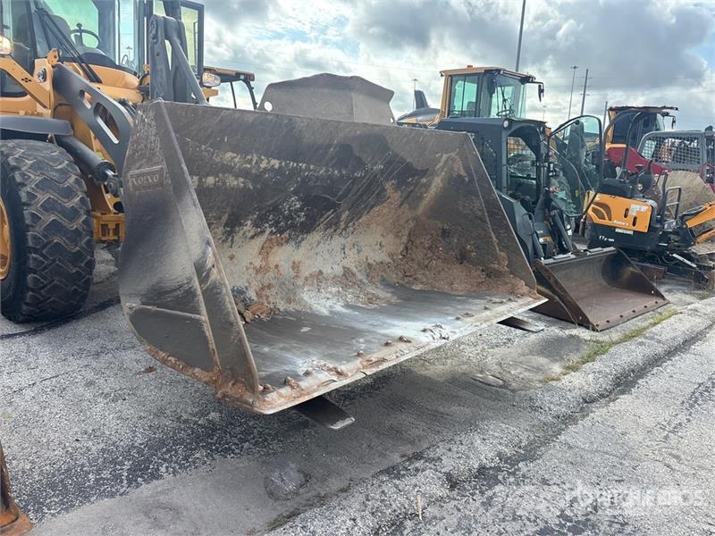 Volvo L90H Wheel Loader 휠로우더