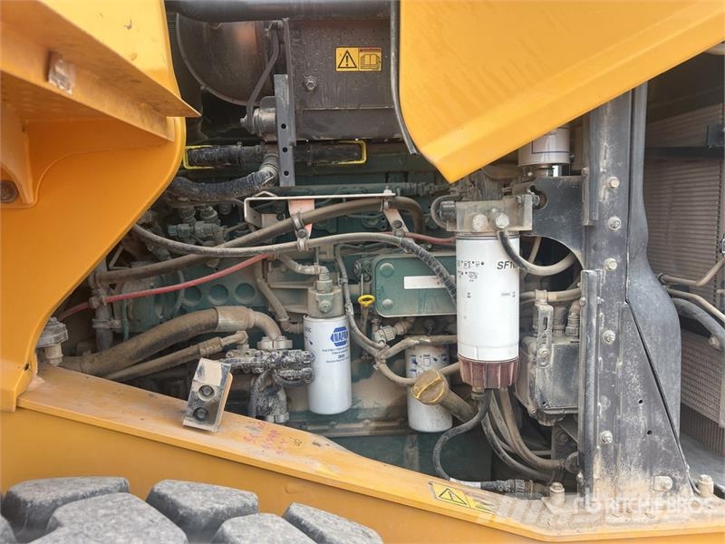 Volvo L90H Wheel Loader Wheel loaders