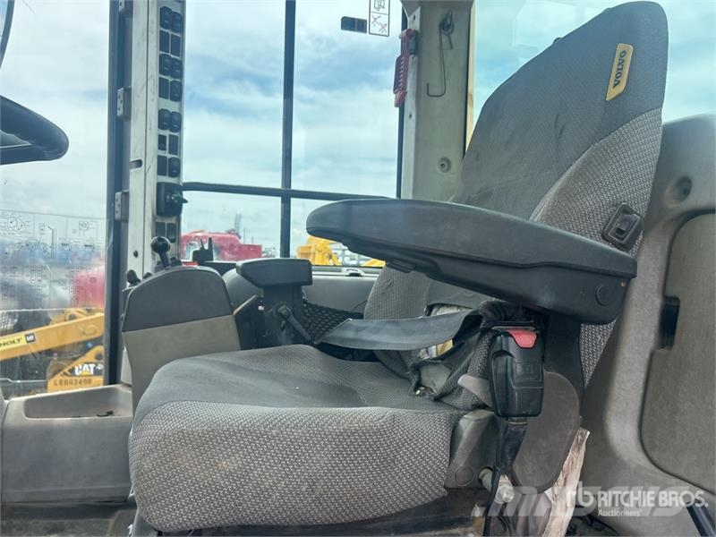 Volvo L90H Wheel Loader Wheel loaders