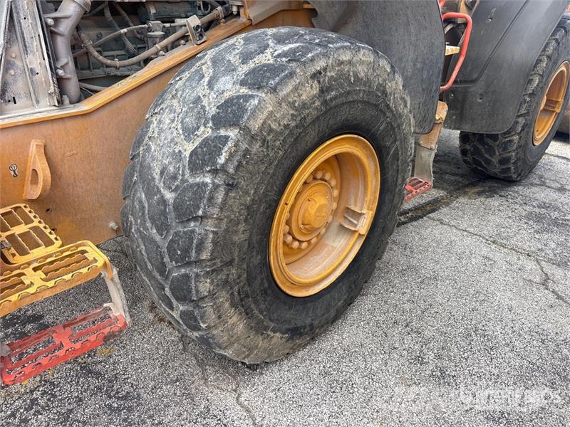 Volvo L90H Wheel Loader 휠로우더