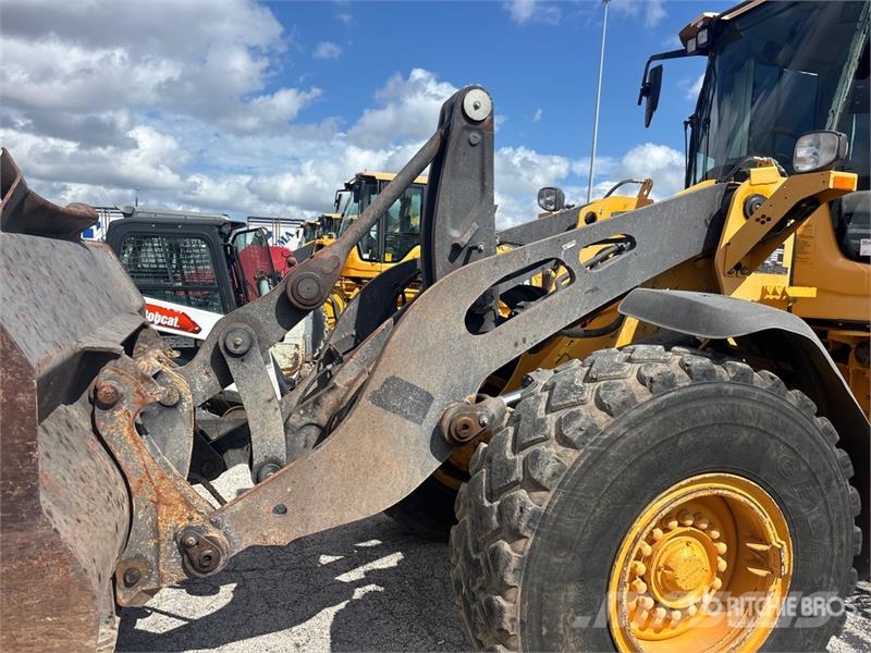 Volvo L90H Wheel Loader 휠로우더