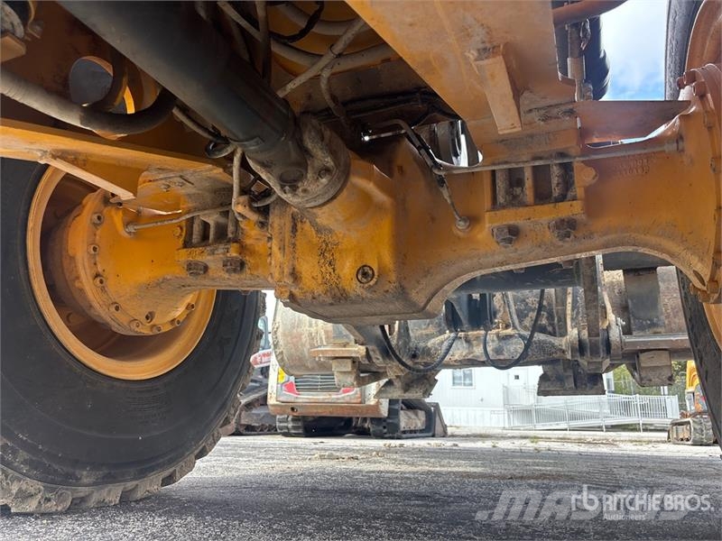 Volvo L90H Wheel Loader 휠로우더