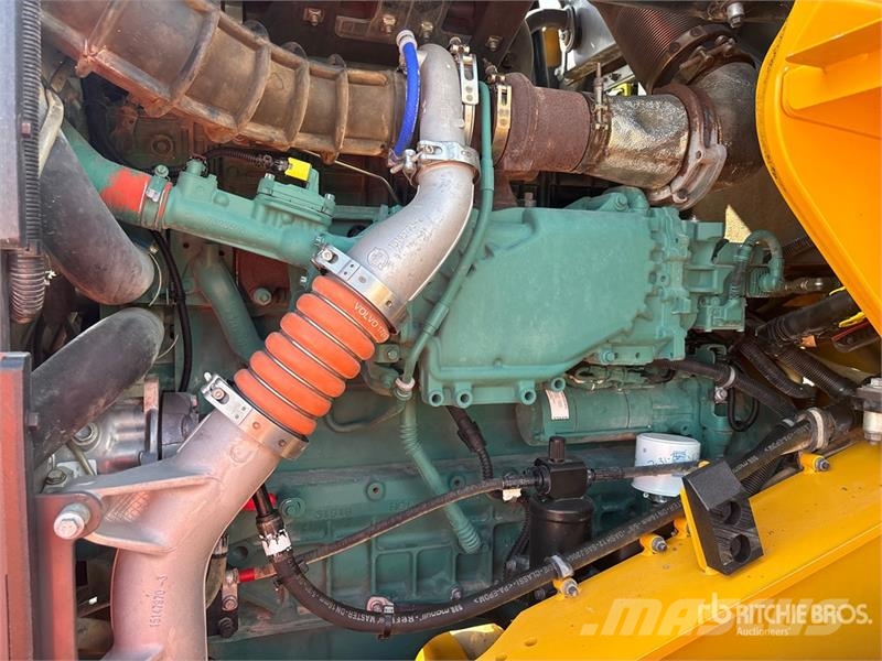 Volvo L90H Wheel Loader 휠로우더