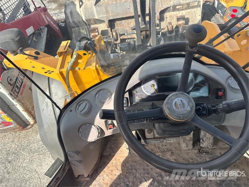 Volvo L90H Wheel Loader 휠로우더