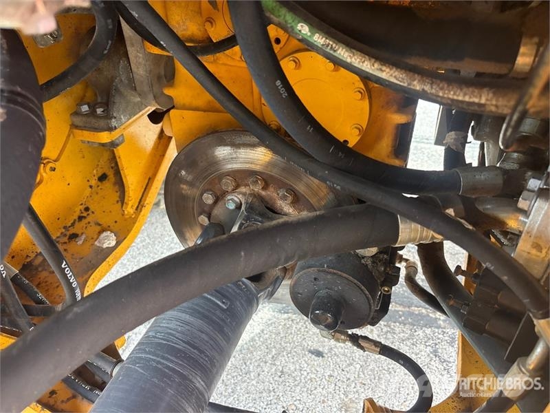 Volvo L90H Wheel Loader 휠로우더