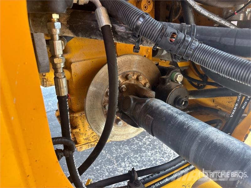 Volvo L90H Wheel Loader 휠로우더