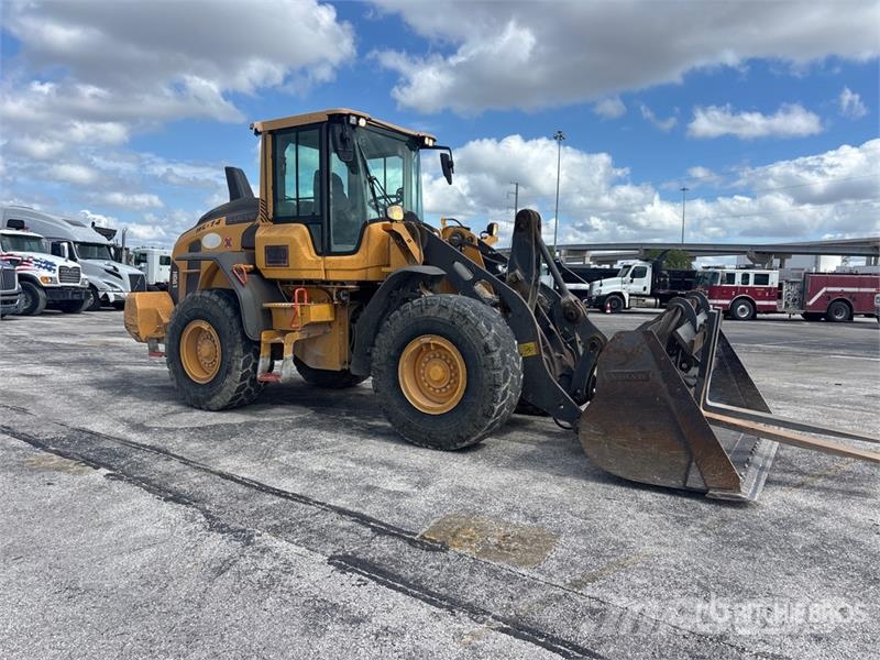 Volvo L90H Wheel Loader 휠로우더