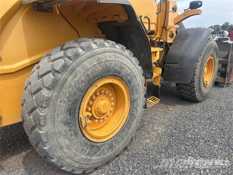 Volvo L90H Wheel Loader Wheel loaders