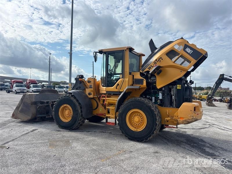 Volvo L90H Wheel Loader 휠로우더