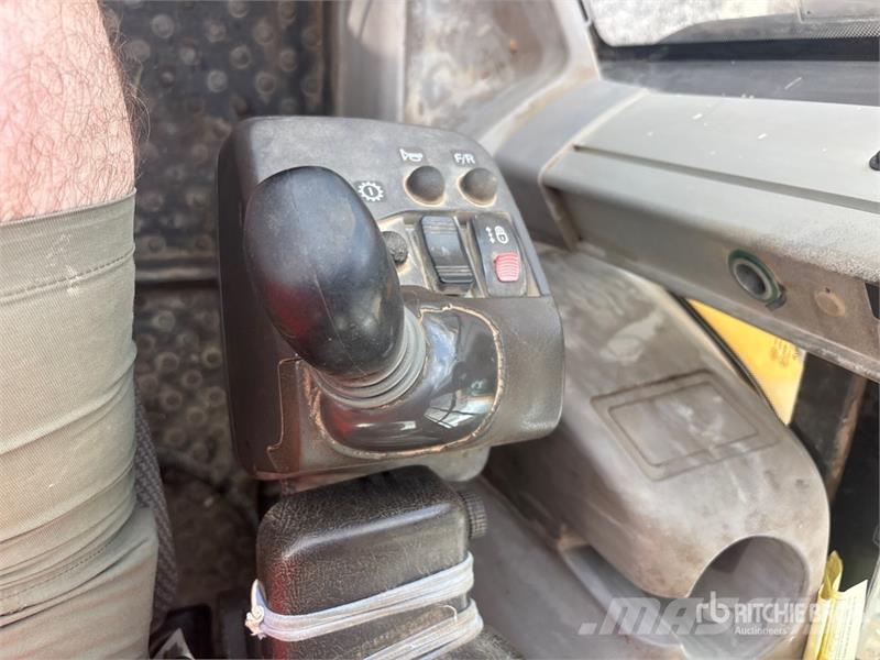 Volvo L90H Wheel Loader 휠로우더
