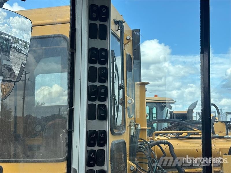 Volvo L90H Wheel Loader 휠로우더