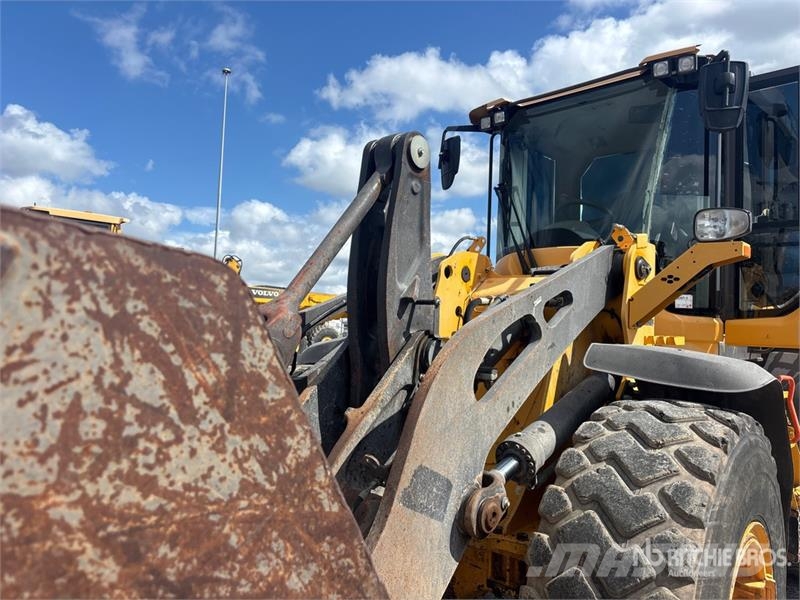Volvo L90H Wheel Loader 휠로우더