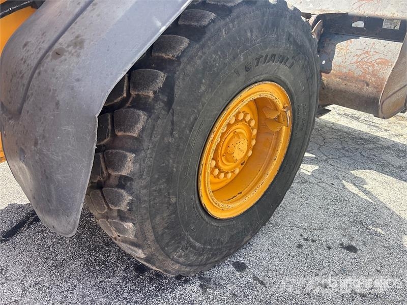 Volvo L90H Wheel Loader 휠로우더