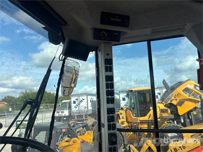 Volvo L90H Wheel Loader 휠로우더