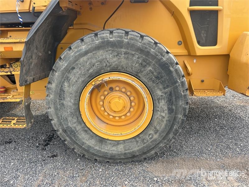 Volvo L90H Wheel Loader Wheel loaders