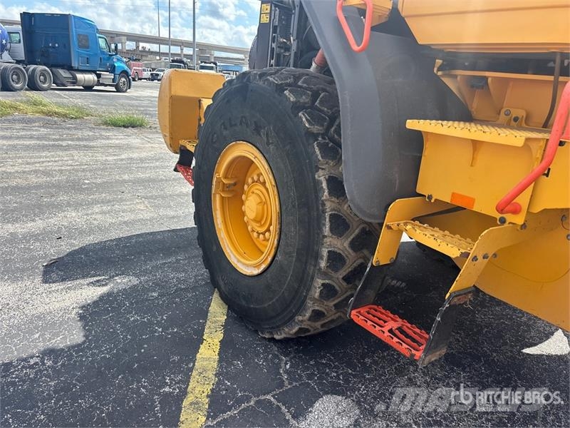 Volvo L90H Wheel Loader 휠로우더