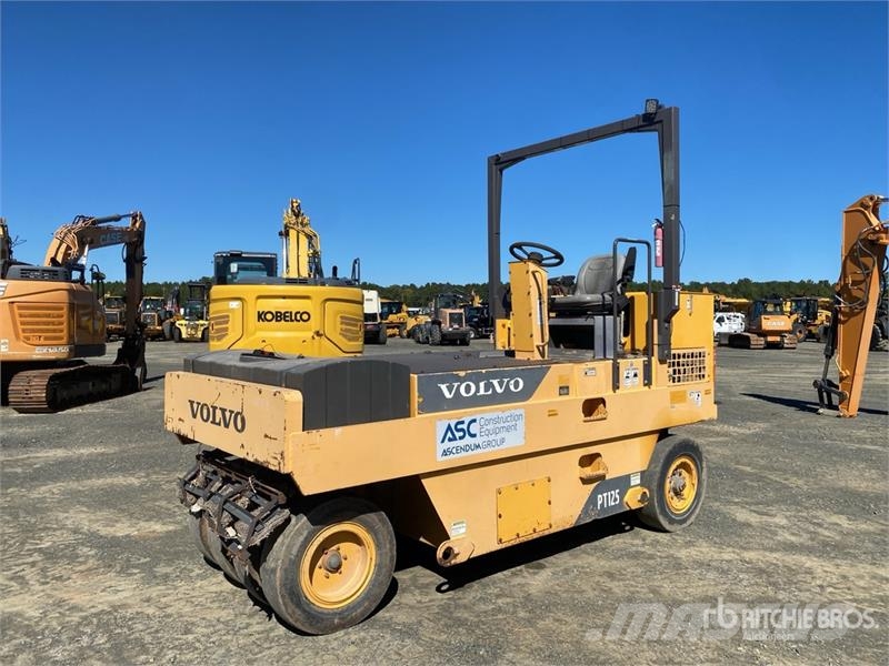 Volvo PT125 Bandenwalsen