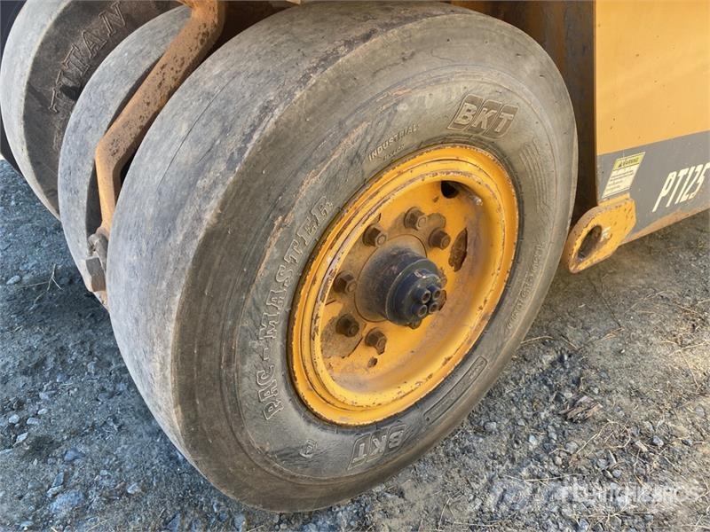 Volvo PT125 Rulli gommati