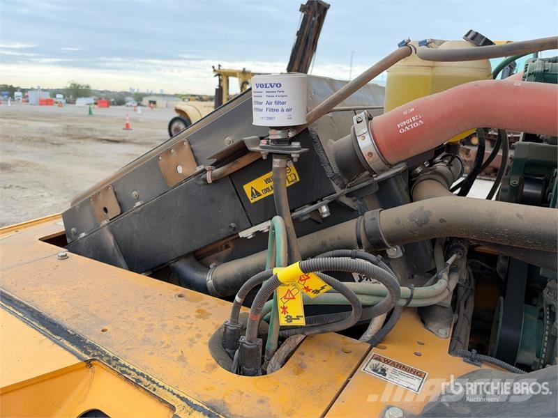 Volvo SD115 Smooth Drum Compactor Грунтовые катки