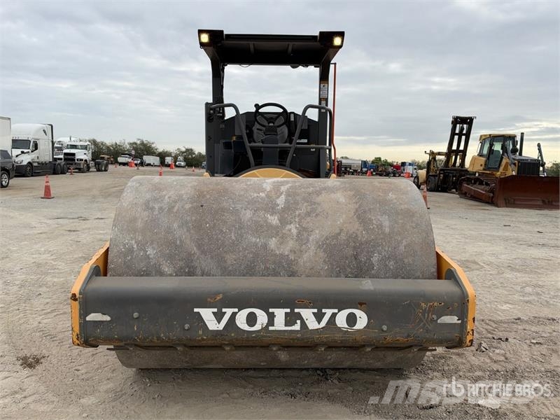 Volvo SD115 Smooth Drum Compactor Грунтовые катки
