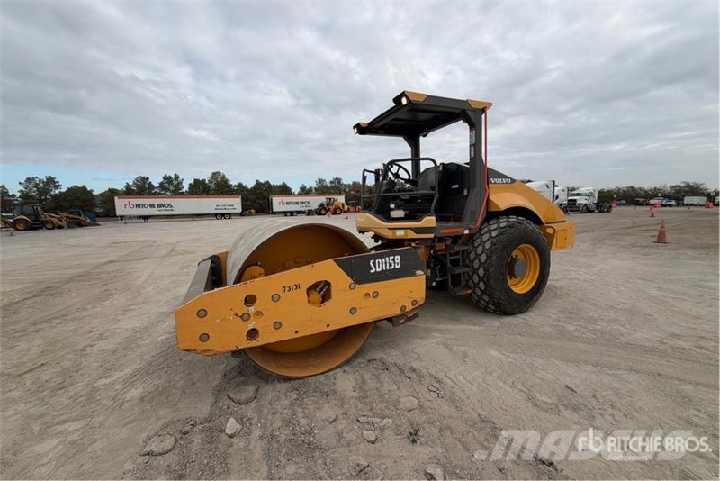 Volvo SD115 Smooth Drum Compactor Грунтовые катки