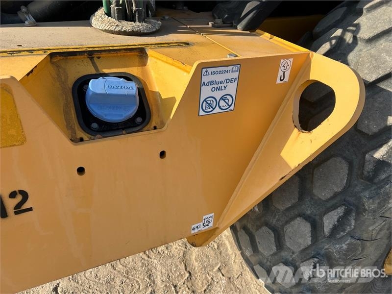 Volvo SD115B Smooth Drum Compactor Egydobos hengerek