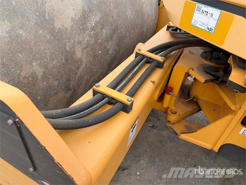 Volvo SD115B Smooth Drum Compactor Single drum rollers