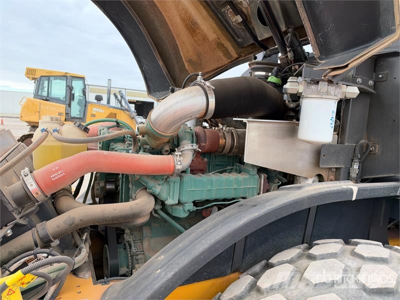 Volvo SD115B Smooth Drum Compactor Single drum rollers