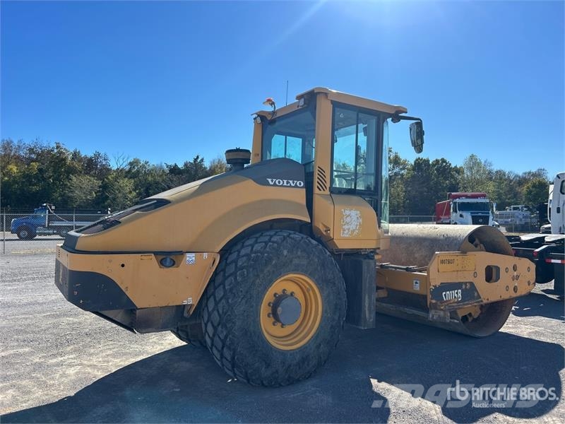 Volvo SD115B Smooth Drum Compactor 单轮压路机