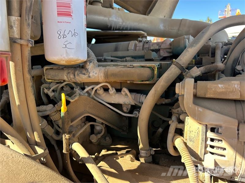 Volvo SD115B Smooth Drum Compactor 单轮压路机