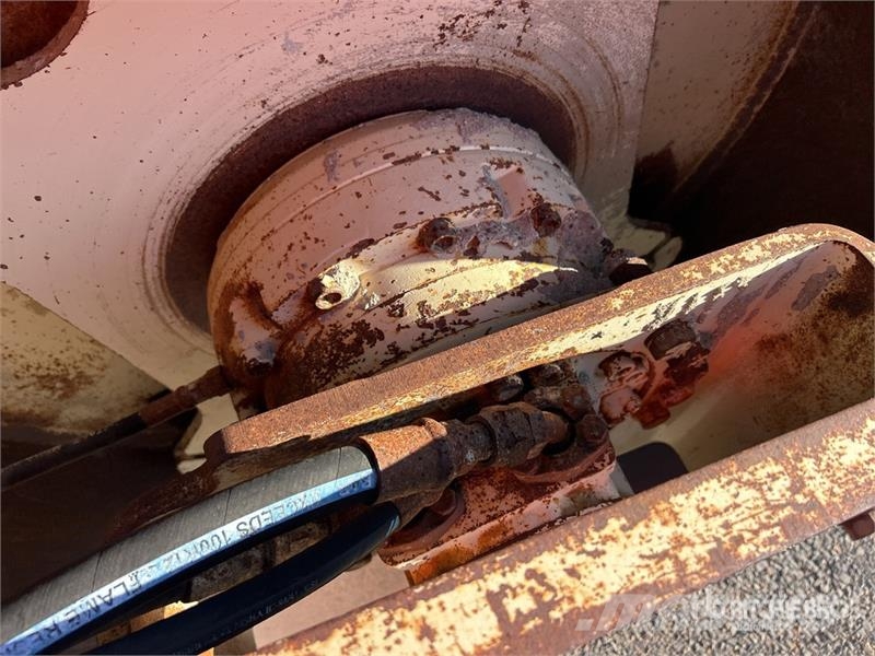 Volvo SD70D Smooth Drum Compactor Vienvalča grunts veltņi
