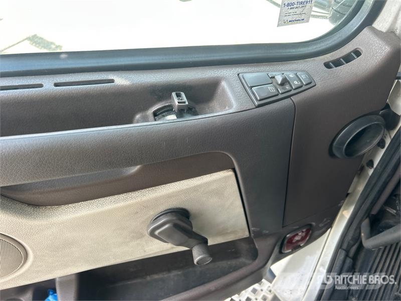 Volvo VAH Camiones portavehículos